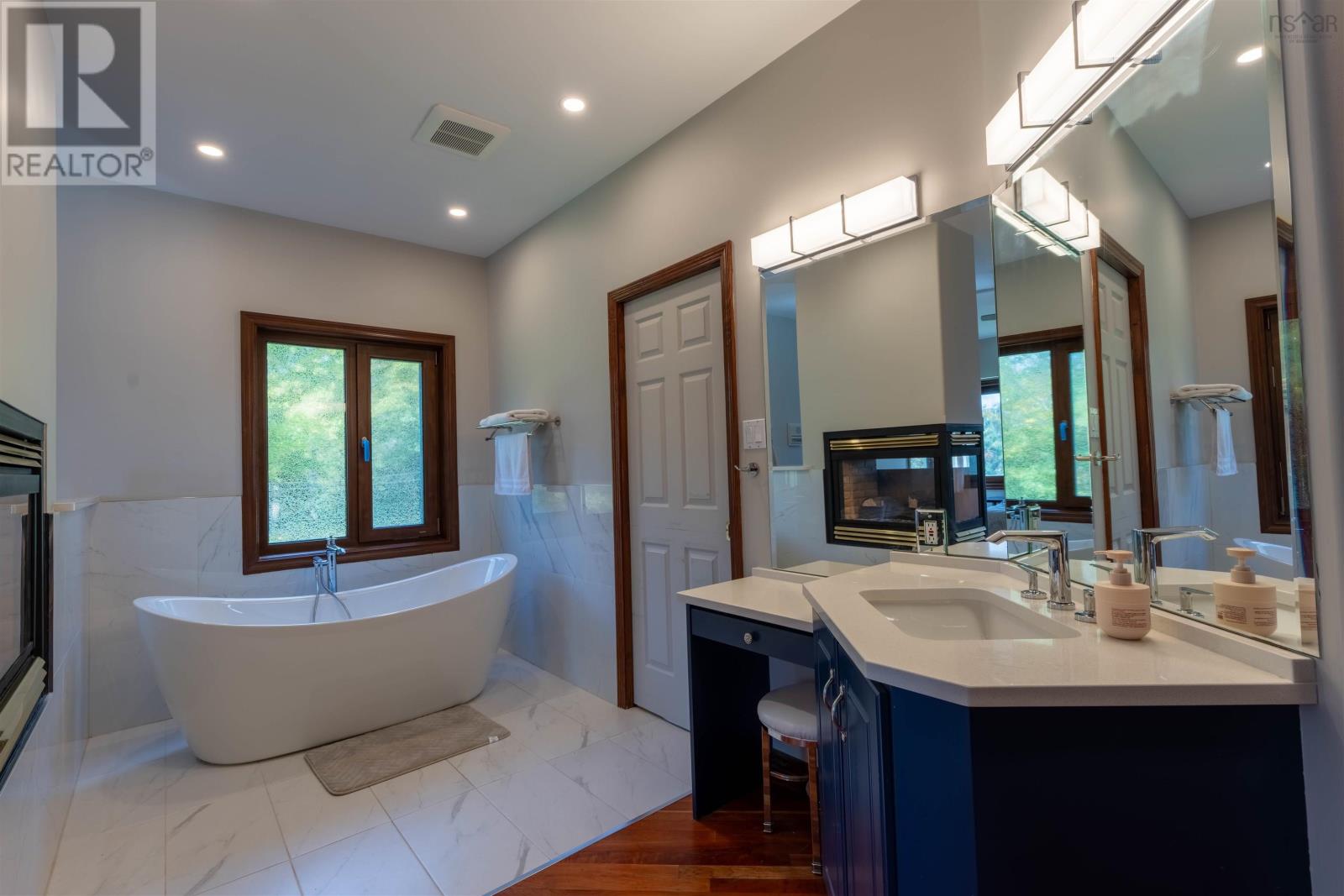2140-2144 Waverley Road Property Photo 22