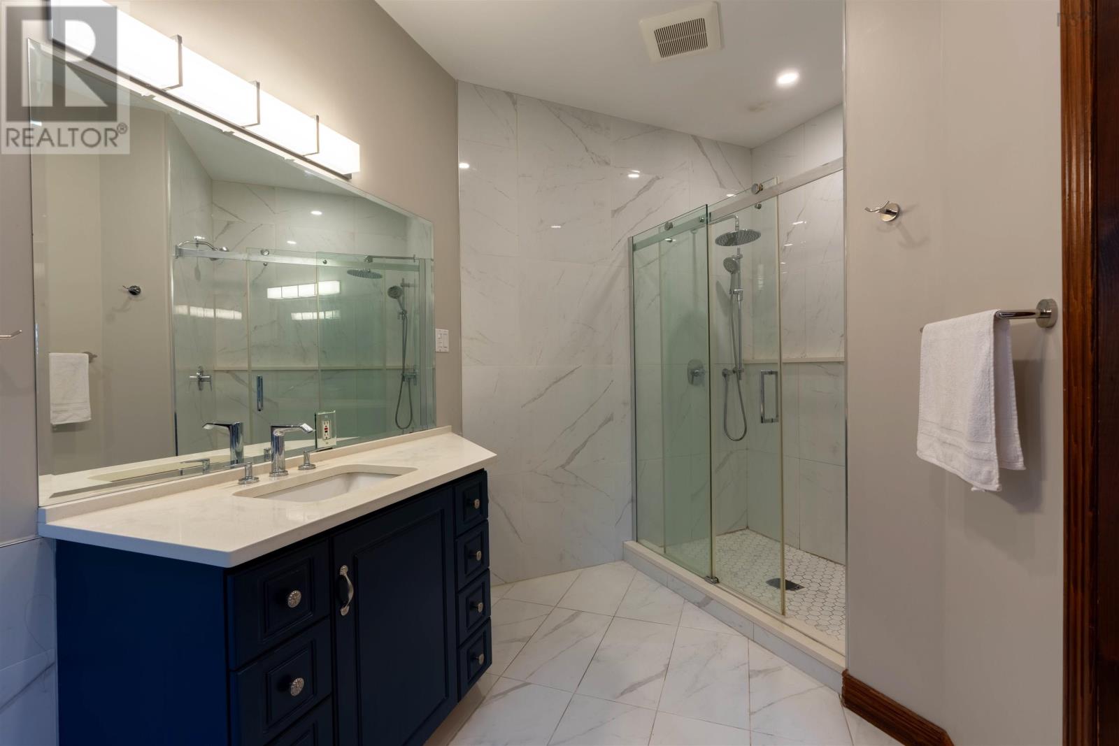 2140-2144 Waverley Road Property Photo 24