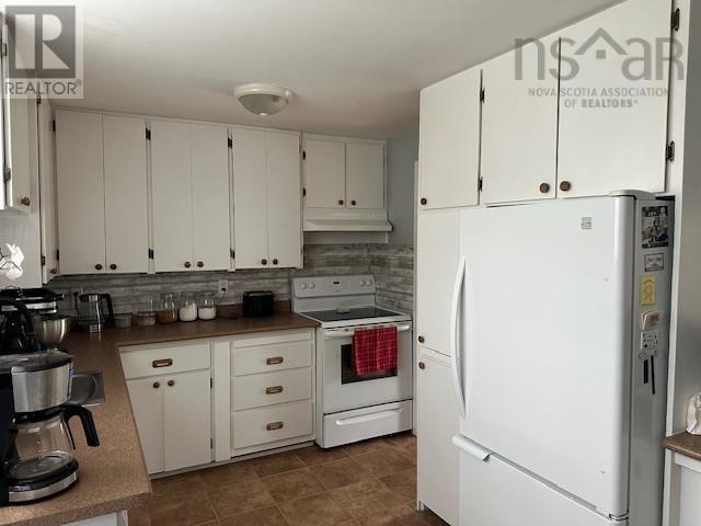 14 Hillside Drive Property Photo 21