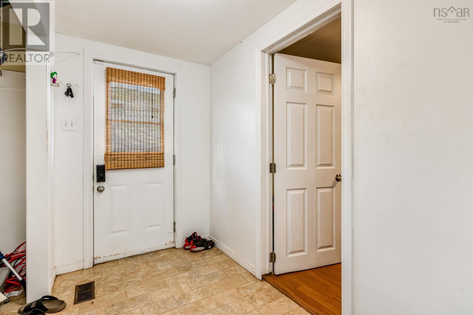489 Cobequid Road Property Photo 6
