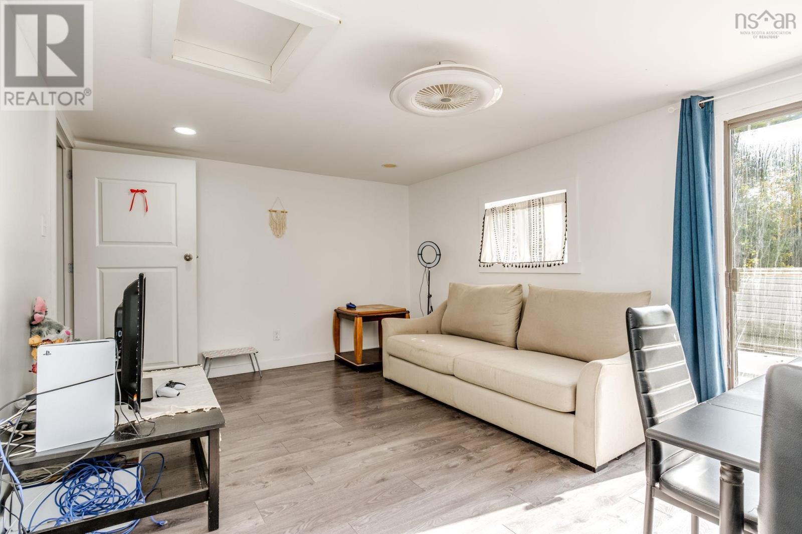 489 Cobequid Road Property Photo 10