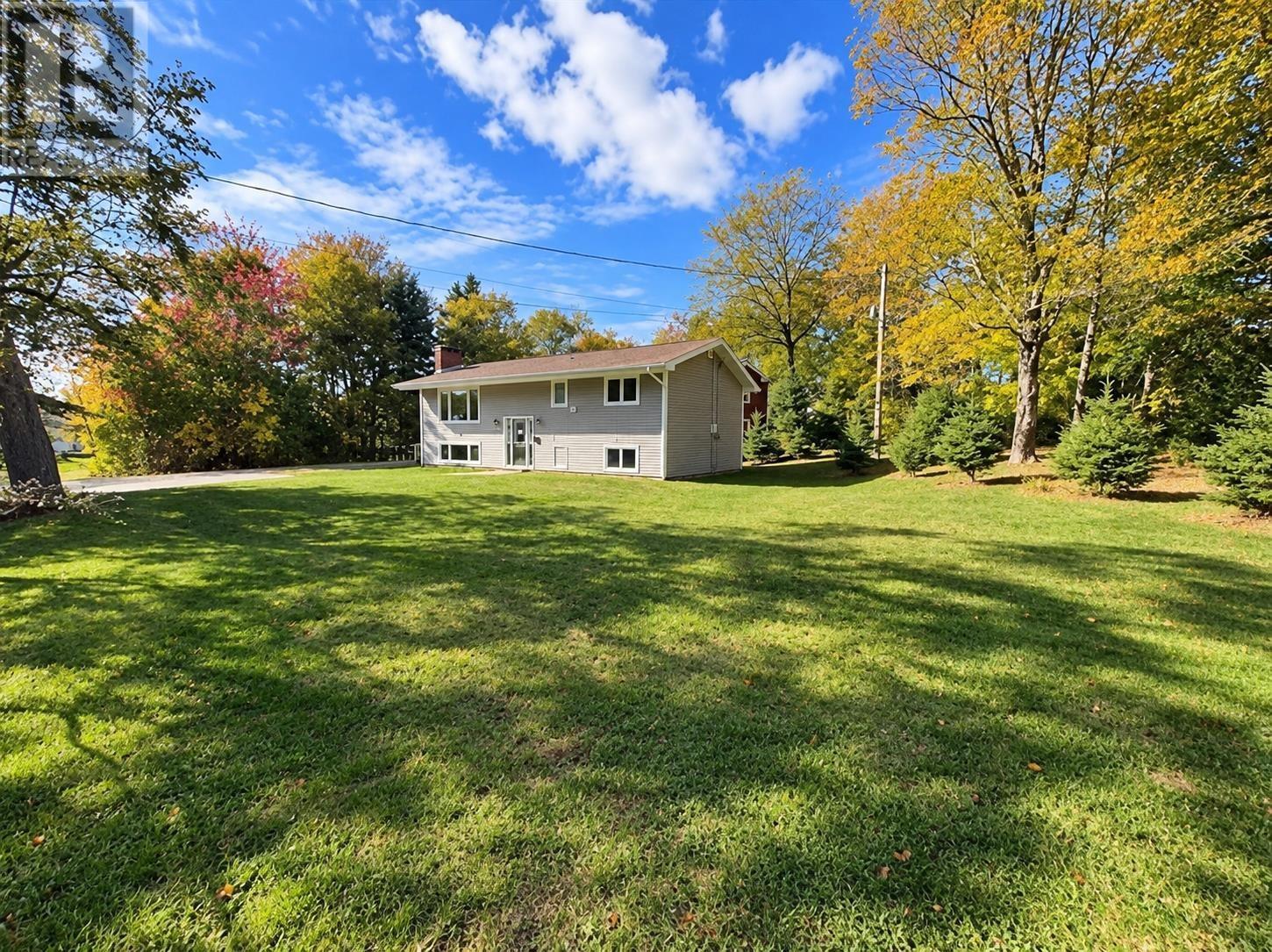 123 Parkside Drive Property Photo 2