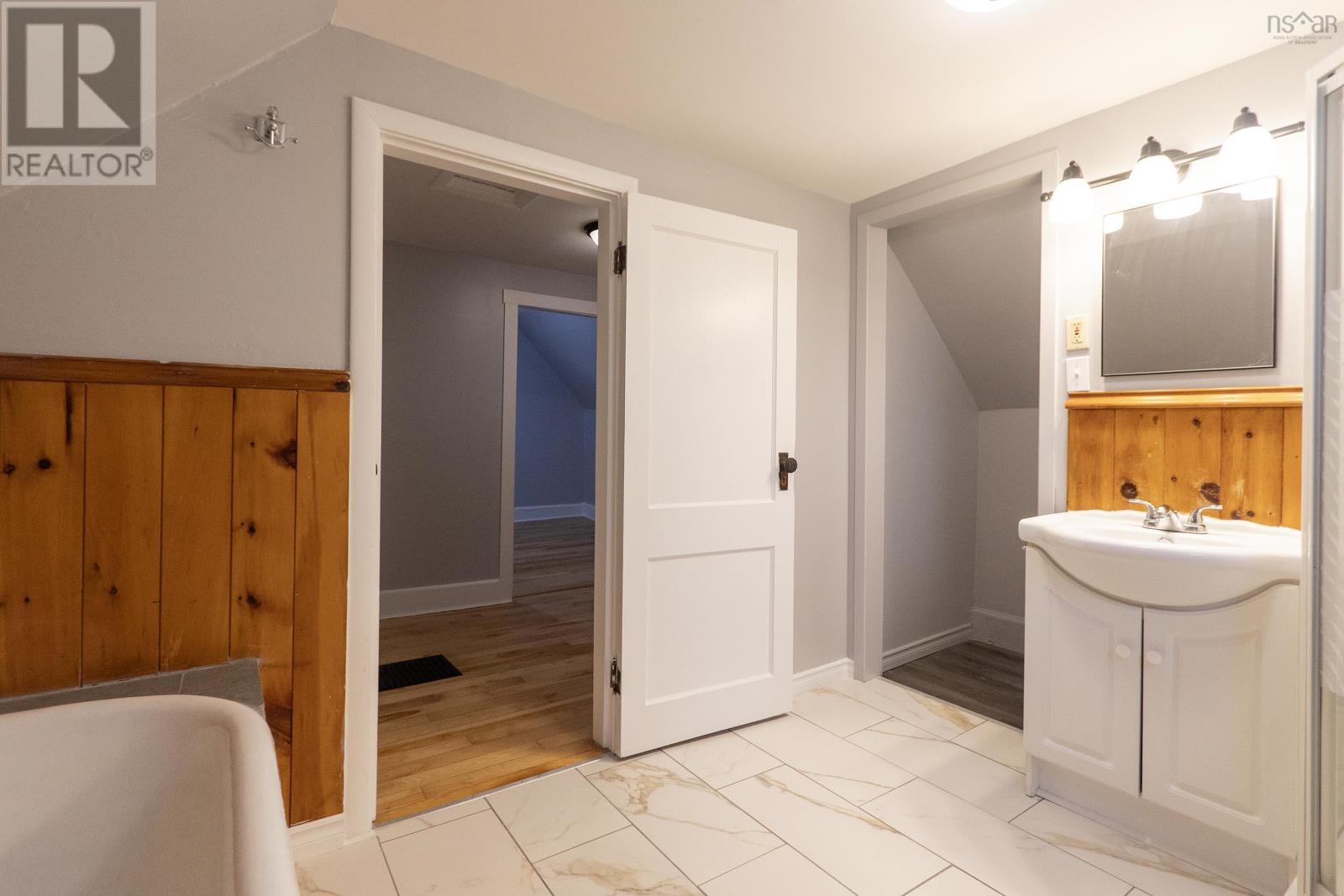 56 Victoria Street Property Photo 26