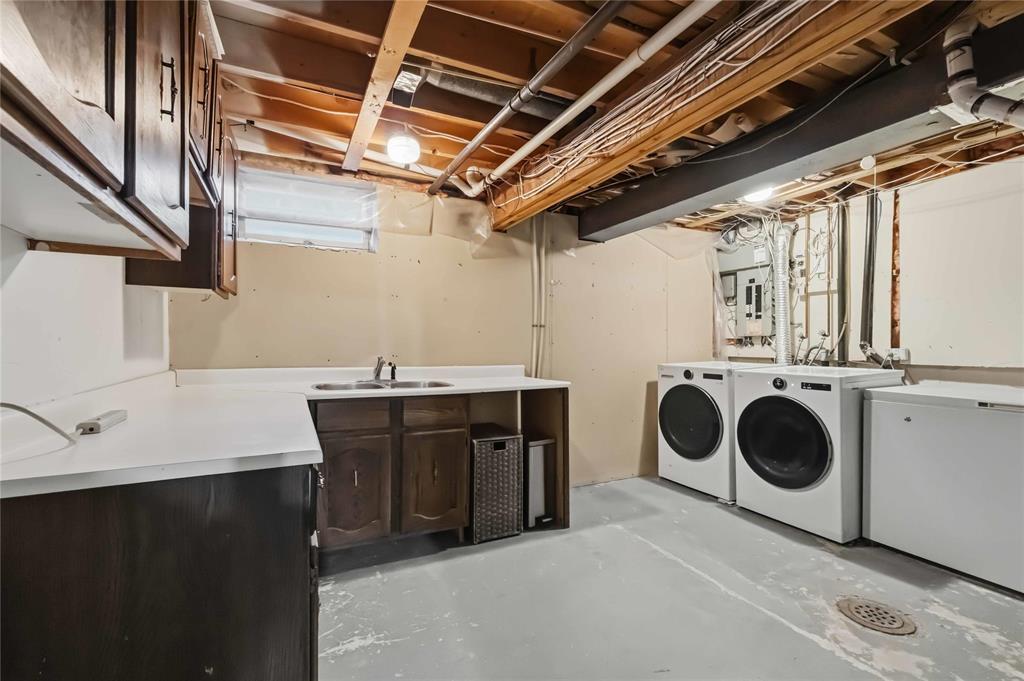 1041 Mcleod Avenue Property Photo 26