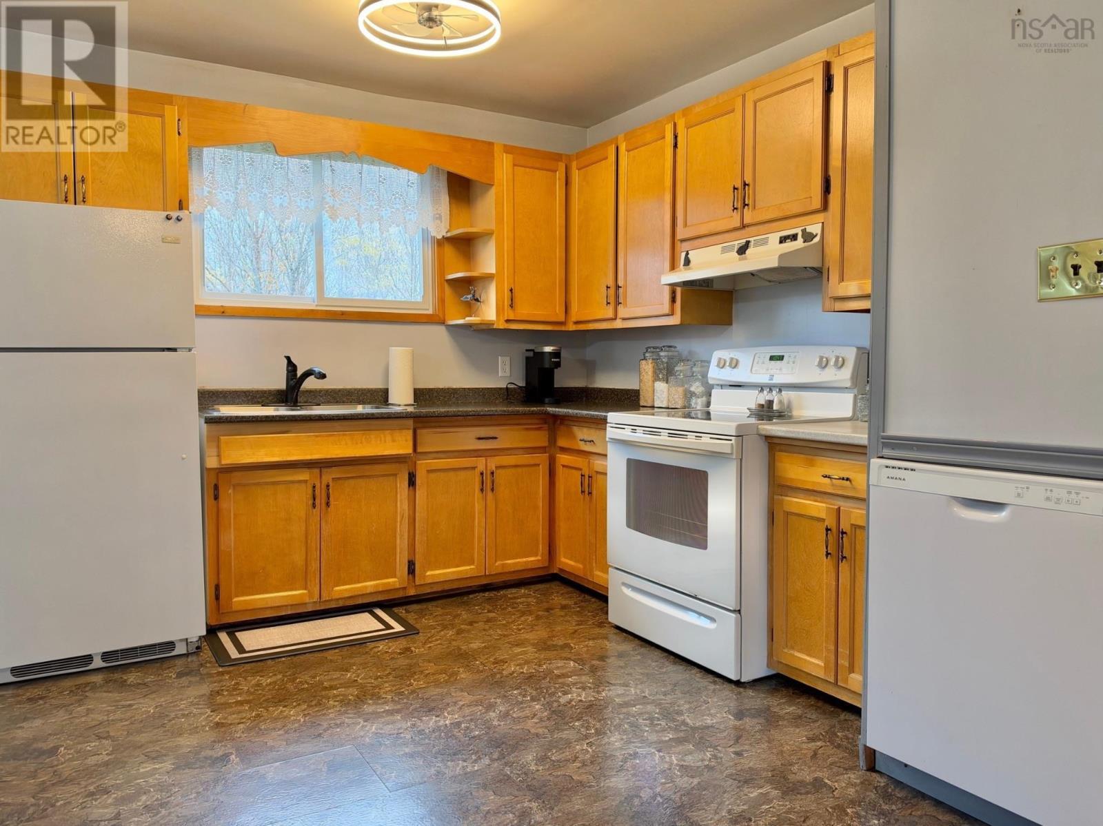 657 North Kemptville Road Property Photo 4