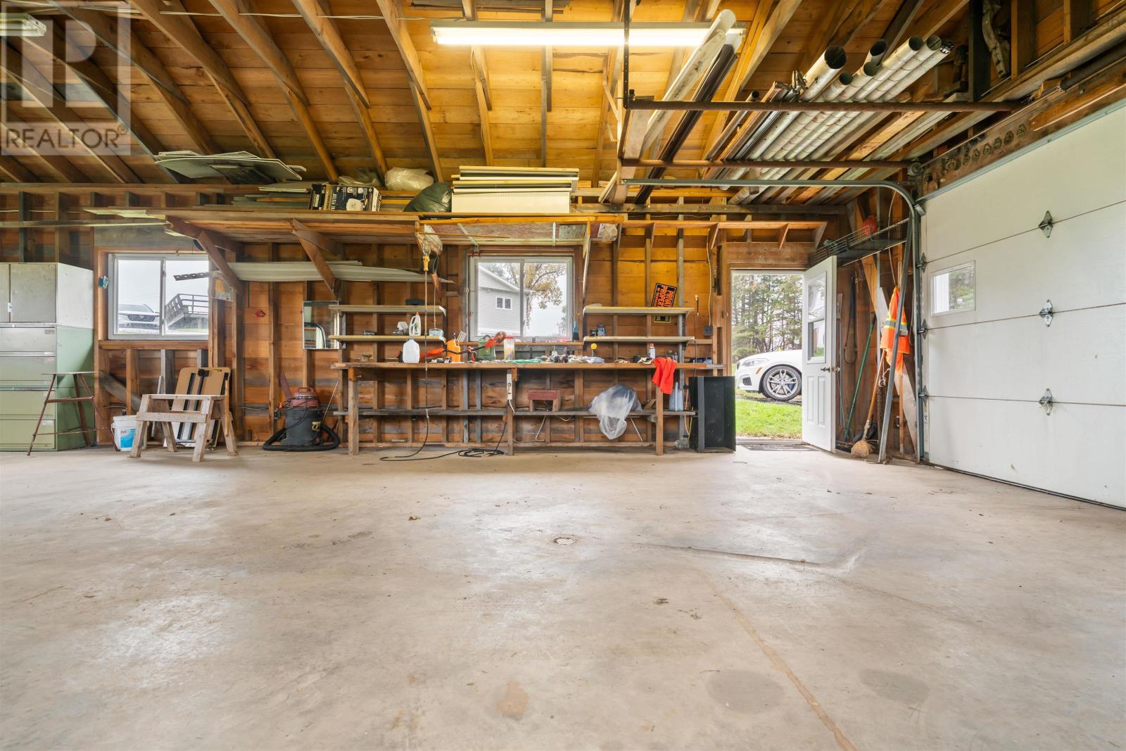 2872 Highway 376 Property Photo 31