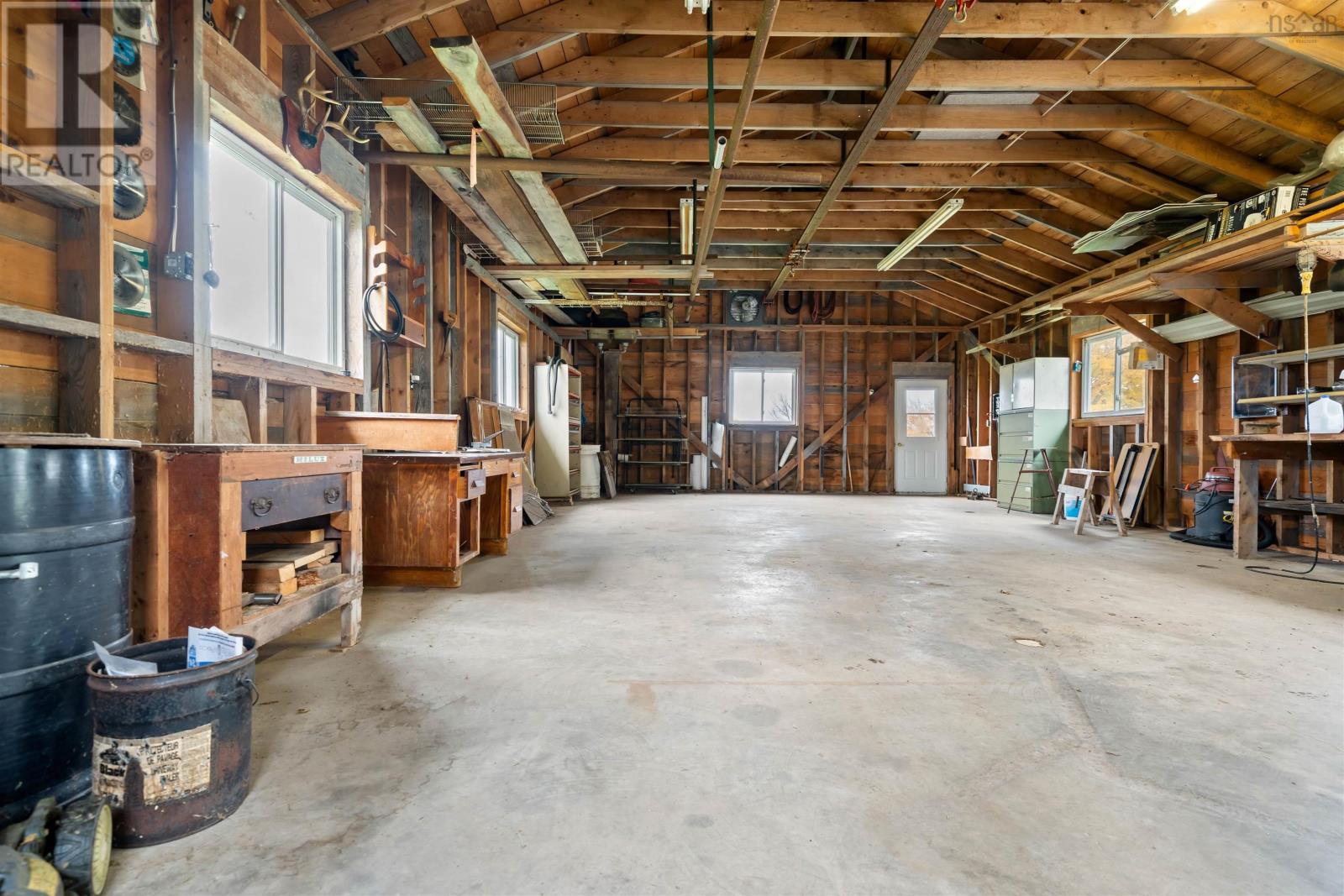 2872 Highway 376 Property Photo 32