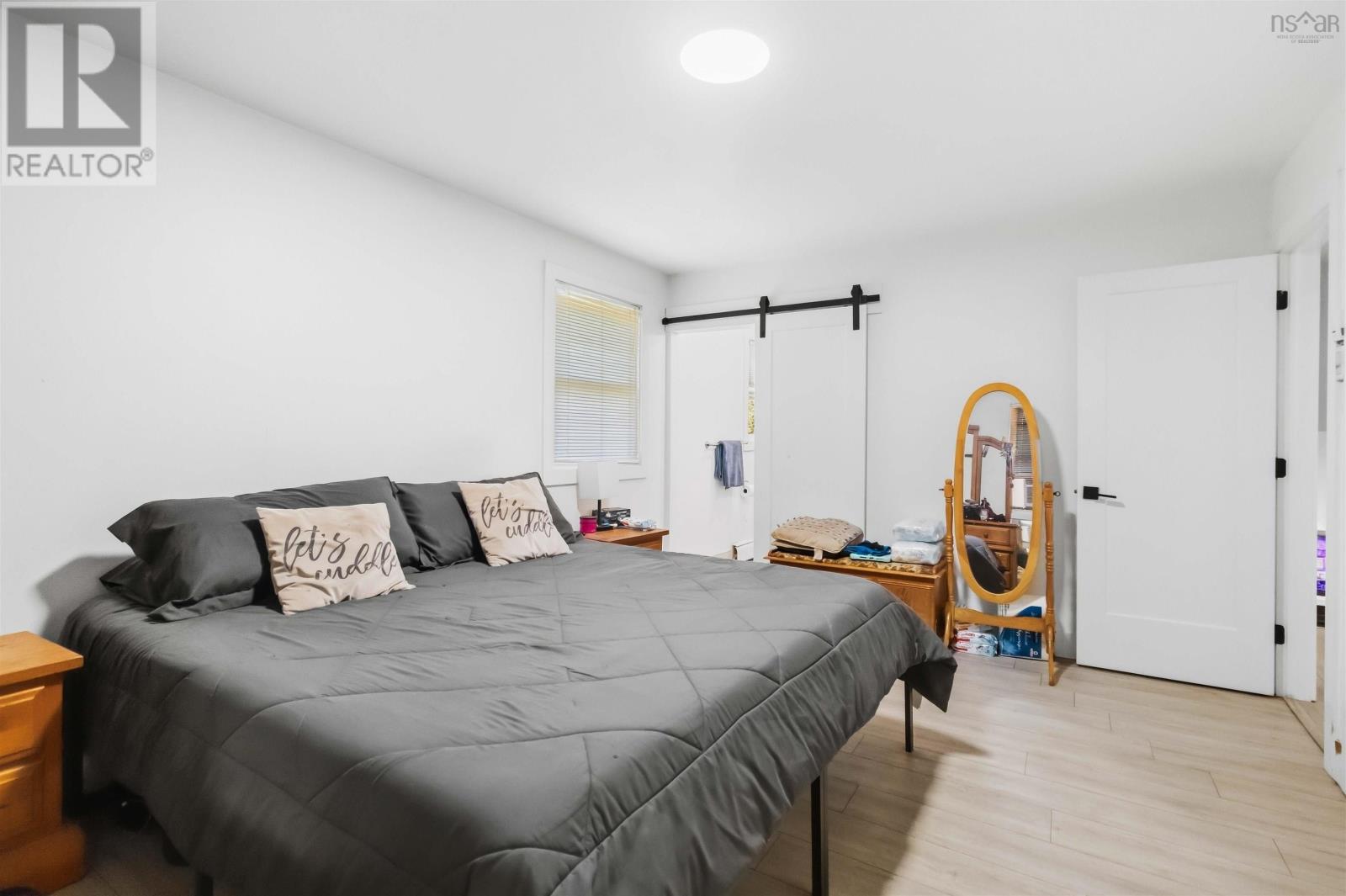 36 Shoreview Drive Property Photo 12
