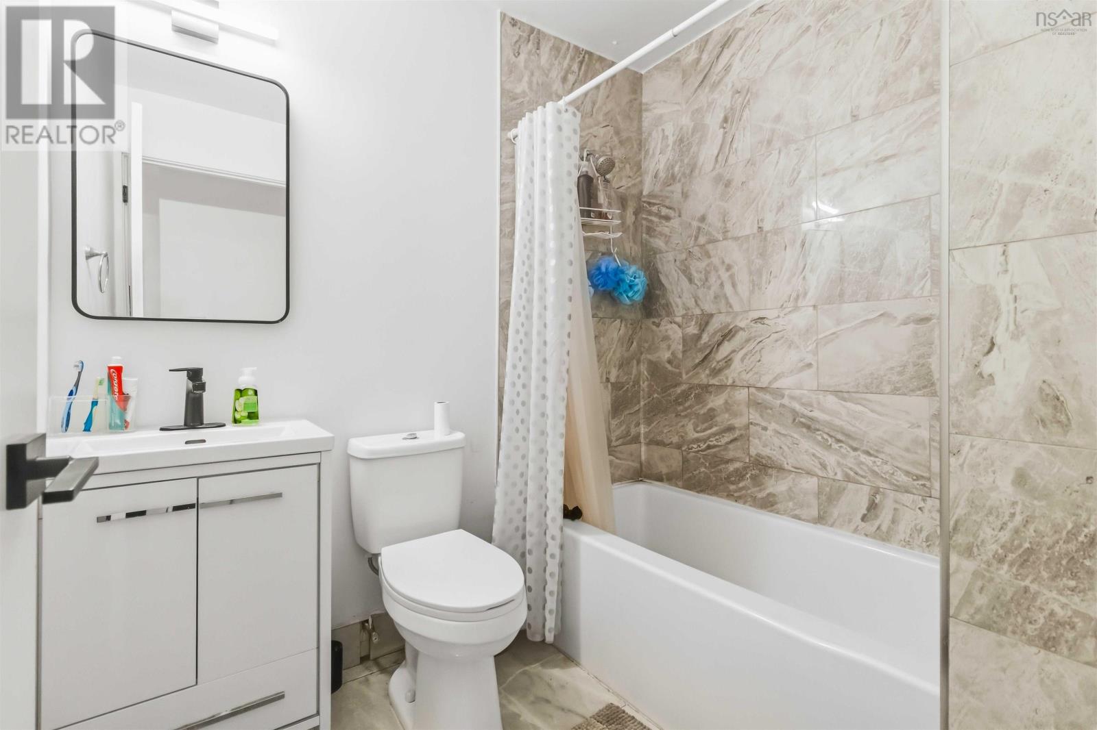 36 Shoreview Drive Property Photo 18