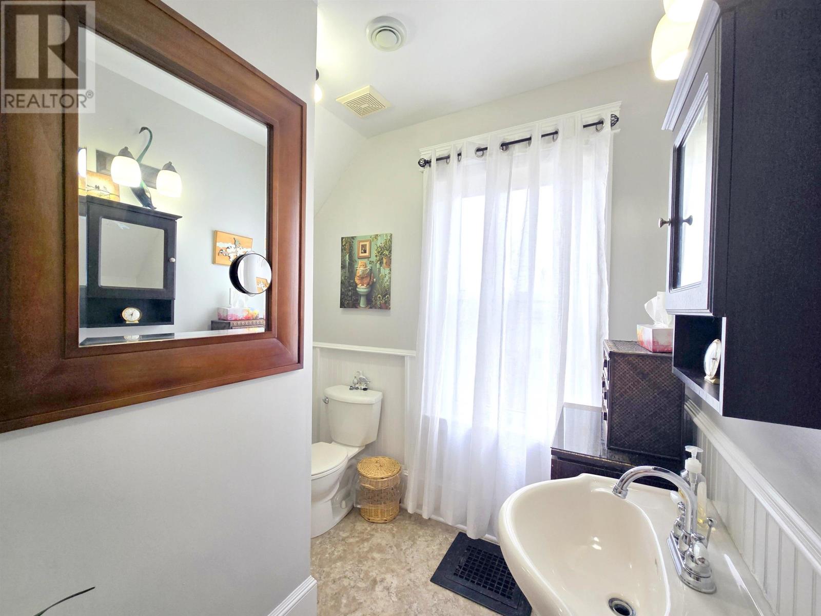 26 Croft Street Property Photo 29