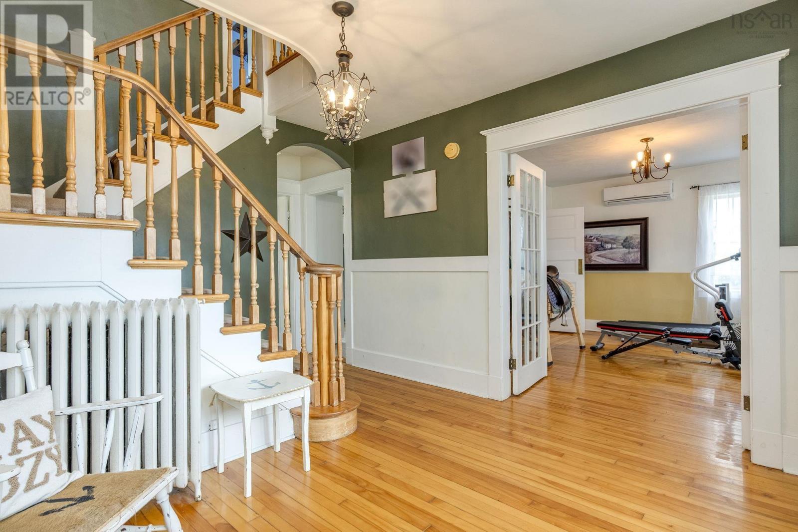 115 South Street Property Photo 8