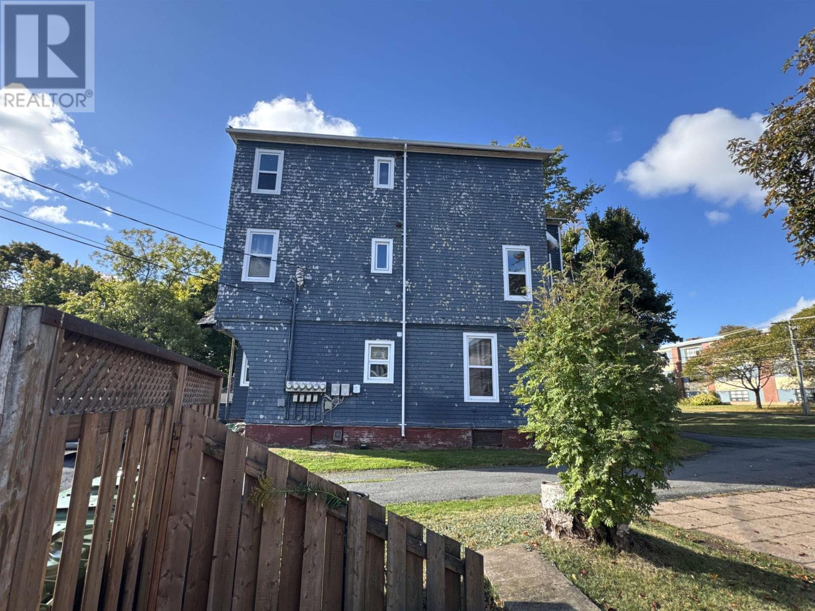 70 Longworth Avenue Property Photo 2
