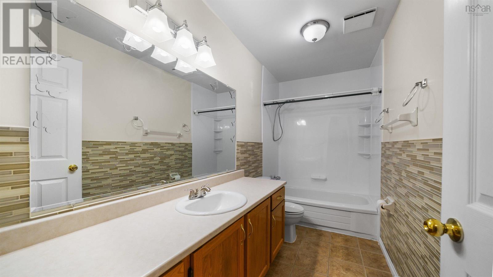 6 Heidelberg Lane Property Photo 22