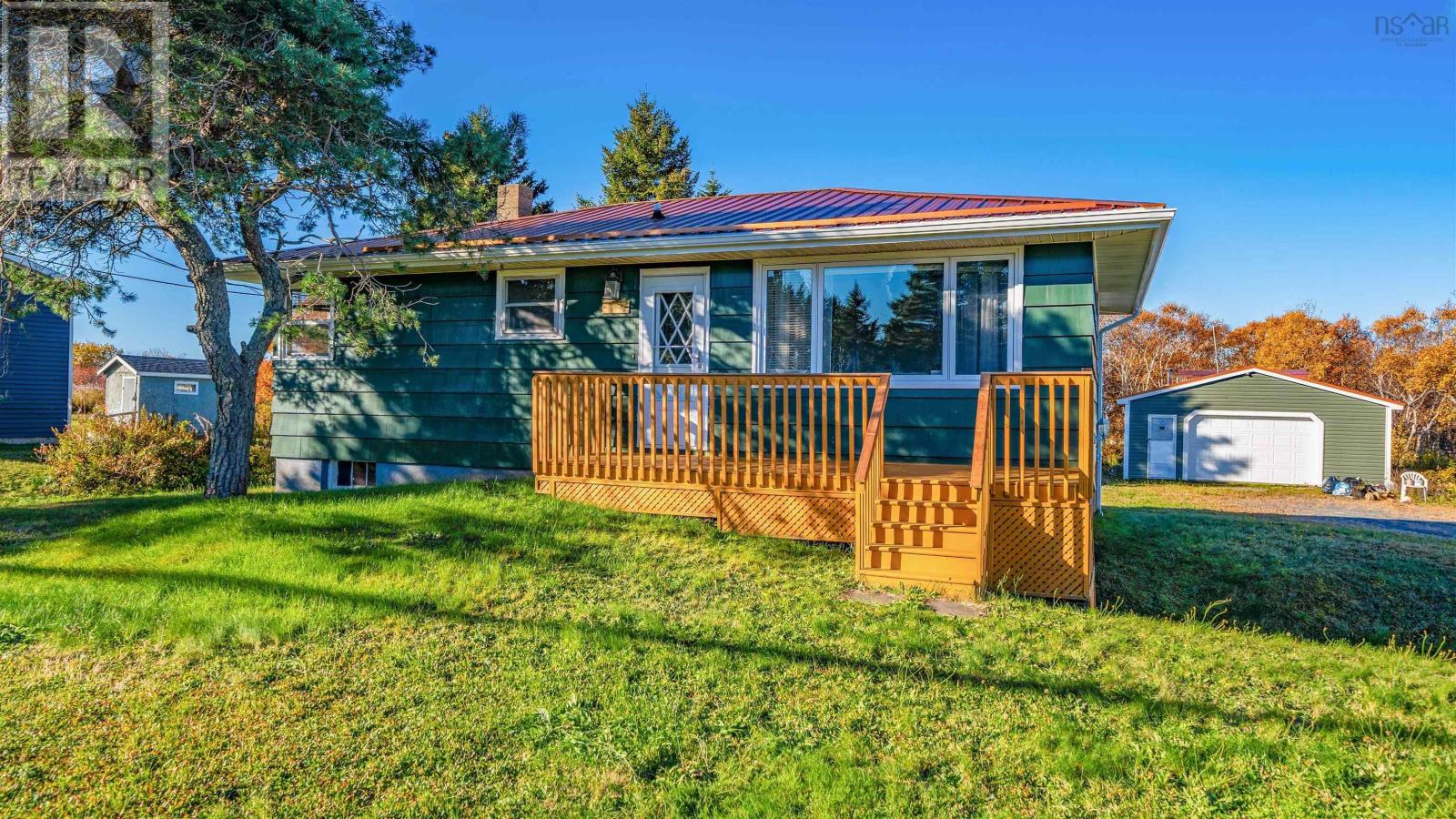 1487 Terence Bay Road Property Photo 1