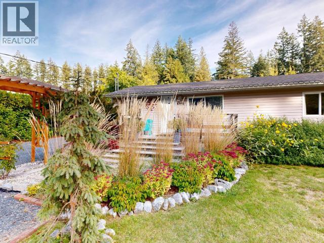 4706 Bowness Ave Property Photo 21