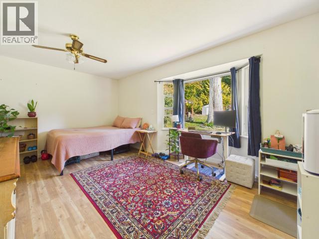 8612 Myrtle Point Drive Property Photo 6