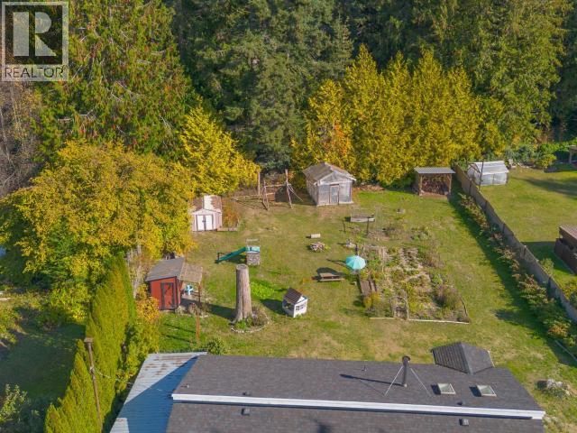 8612 Myrtle Point Drive Property Photo 13