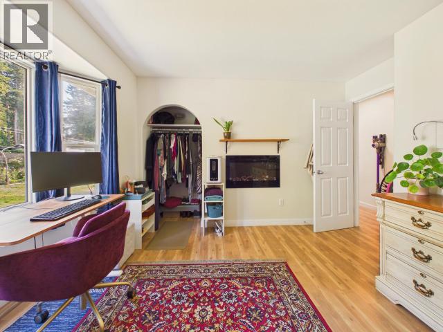 8612 Myrtle Point Drive Property Photo 32
