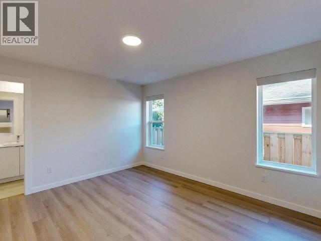 7172 Edgehill Crescent Property Photo 7