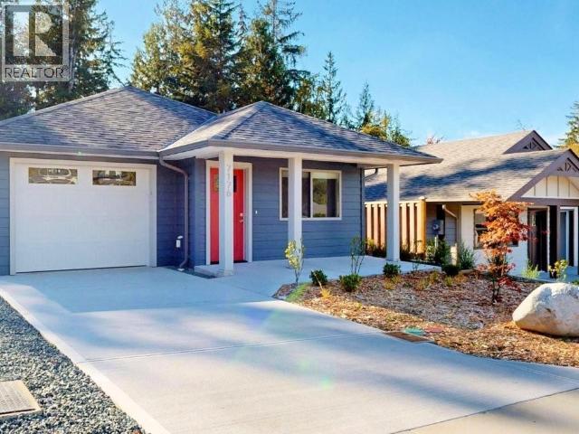 7176 Edgehill Crescent Property Photo 1