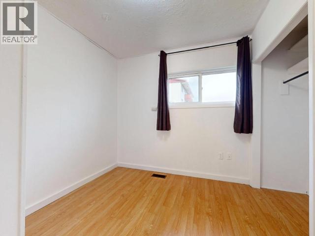 4584 Harvie Ave Property Photo 9