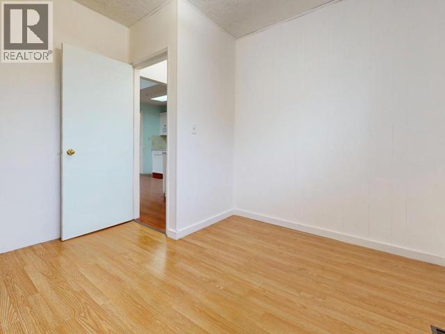 4584 Harvie Ave Property Photo 11