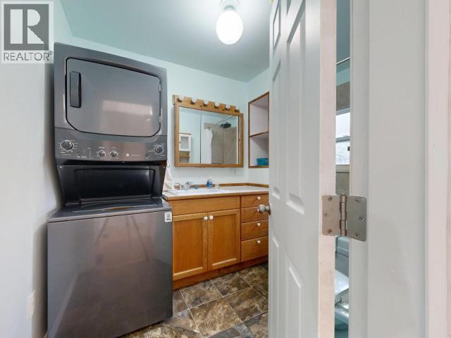 4584 Harvie Ave Property Photo 13