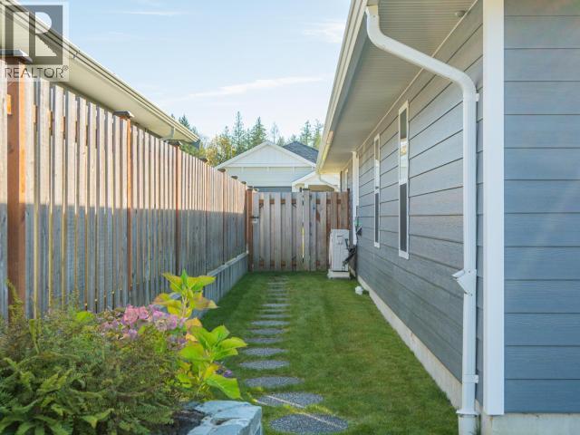 7452 Gabriola Crescent Property Photo 54