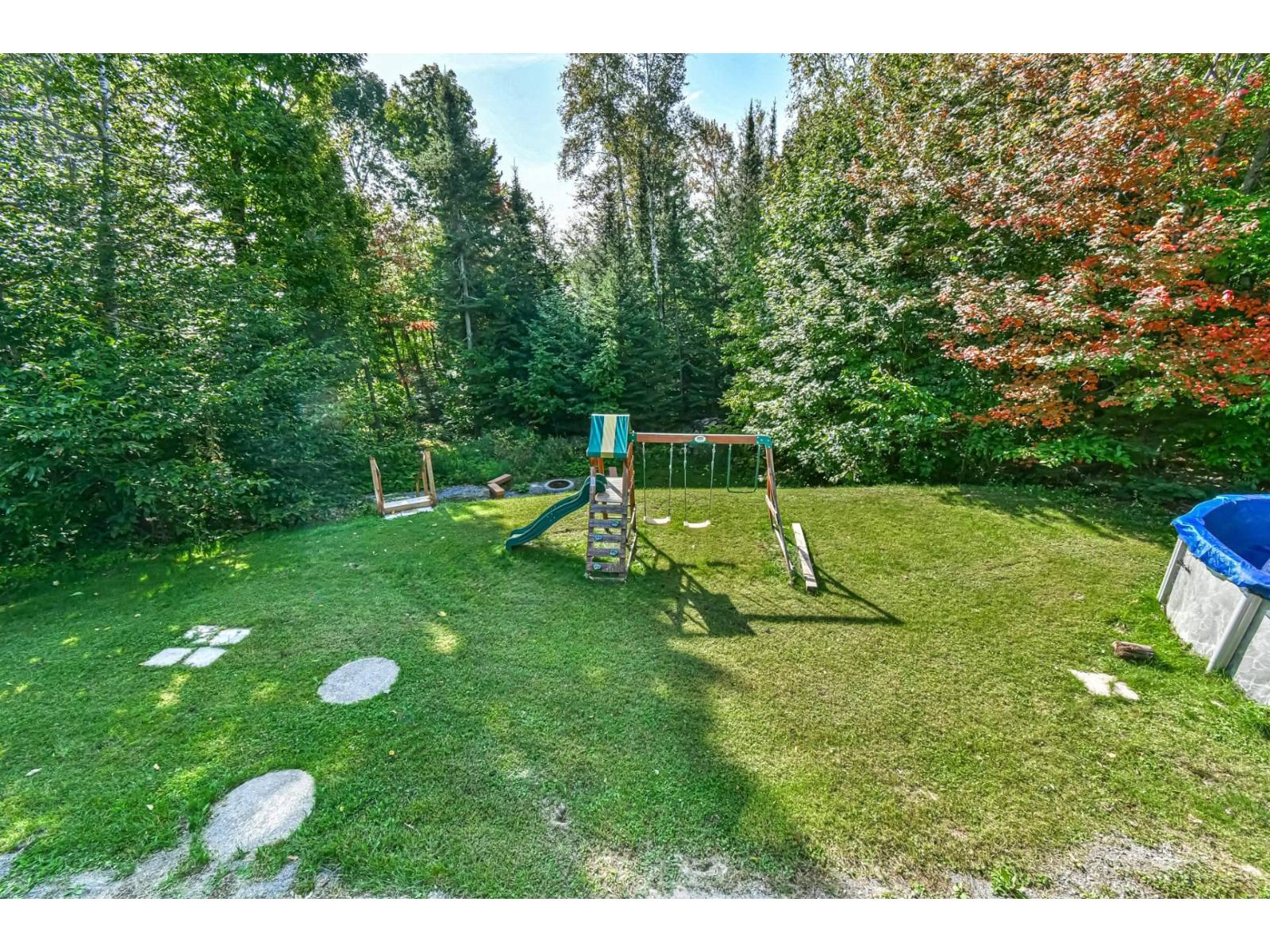 14 Ch. Des Cardinaux Property Photo 53