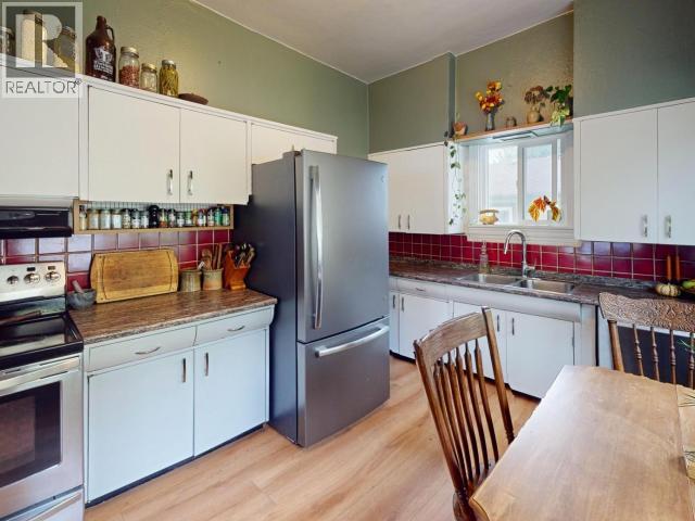 5528 Park Ave Property Photo 2