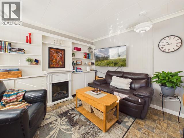 6941 Kamloops Street Property Photo 15