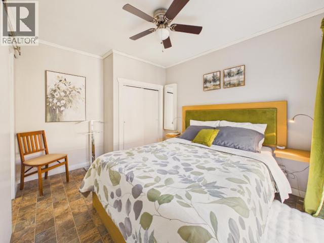 6941 Kamloops Street Property Photo 18