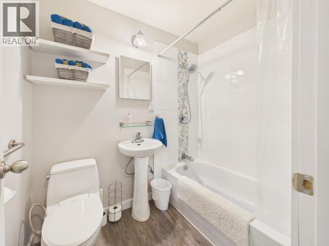 6941 Kamloops Street Property Photo 23