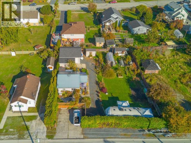 6941 Kamloops Street Property Photo 42
