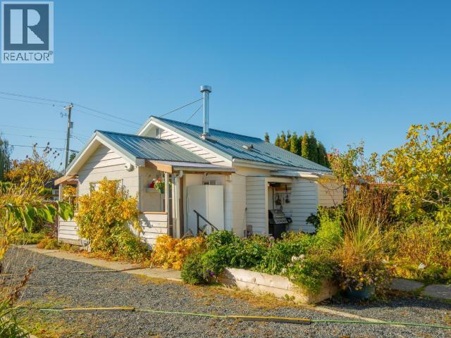 6941 Kamloops Street Property Photo 45
