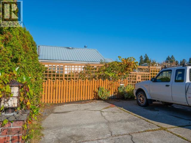 6941 Kamloops Street Property Photo 61