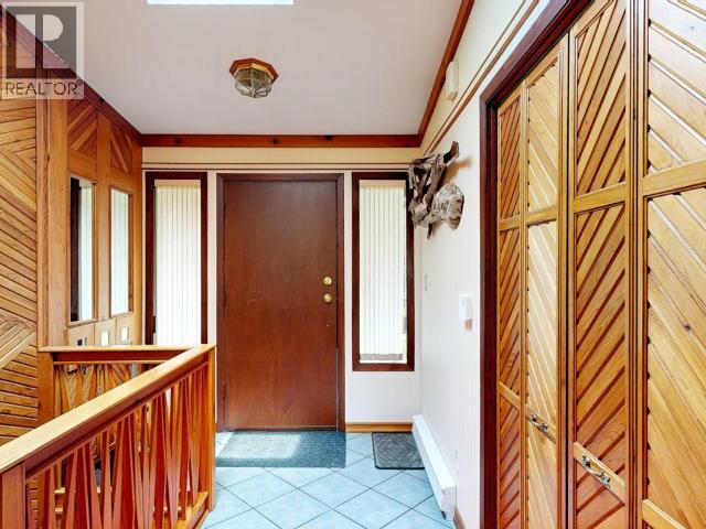 9573 Larson Road Property Photo 5