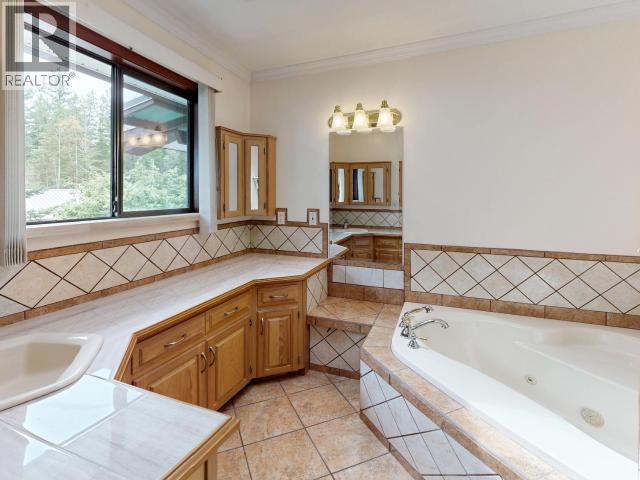 9573 Larson Road Property Photo 20