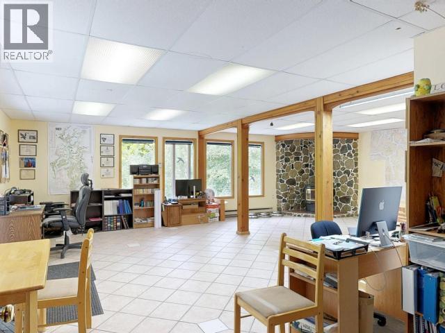9573 Larson Road Property Photo 30