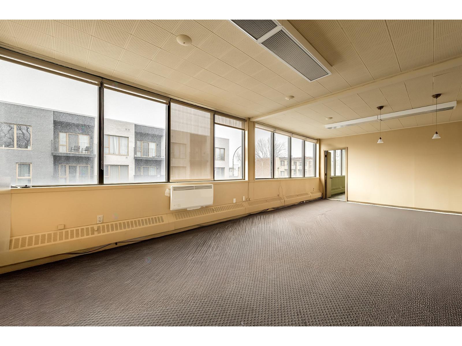 3250 Rue Jean-talon E., #2 Property Photo 5