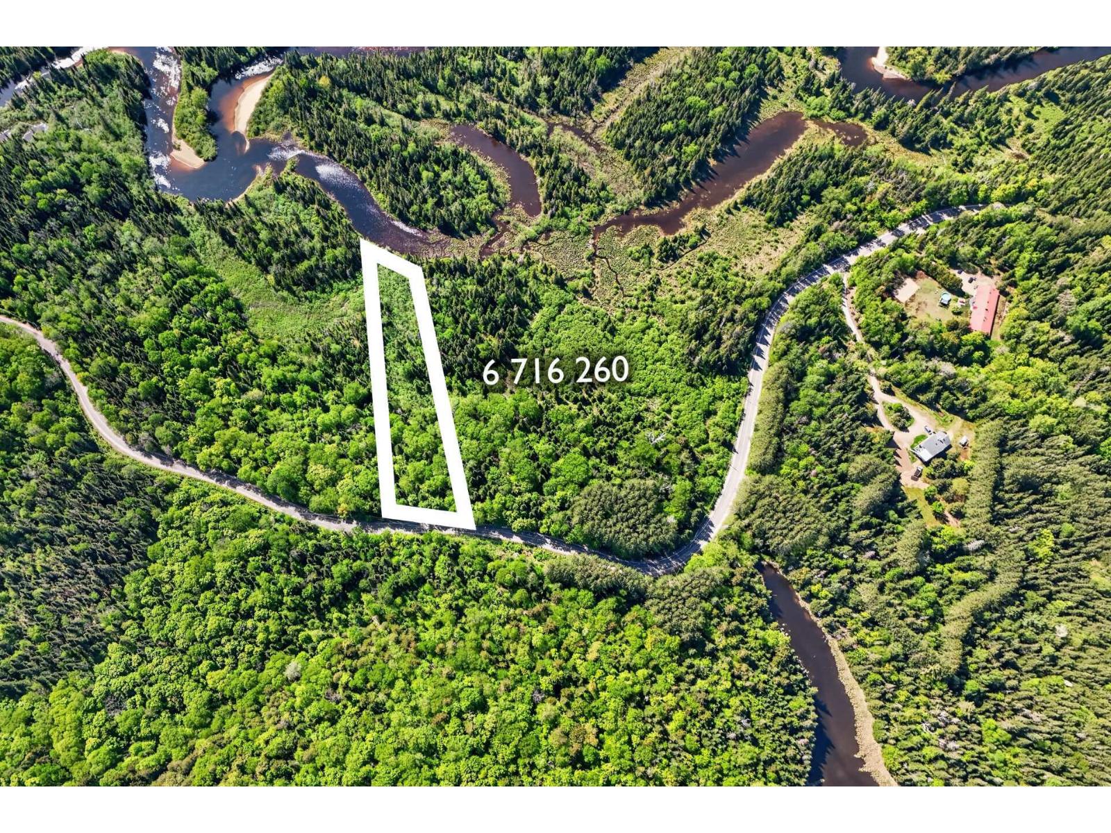 Ch. Du Lac-supérieur Property Photo 1