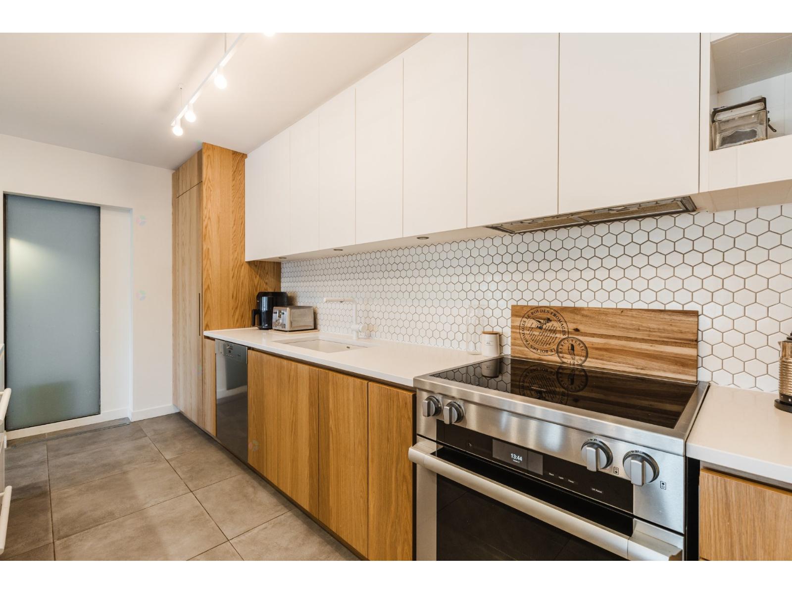 2600 Av. Pierre-dupuy, #506 Property Photo 4