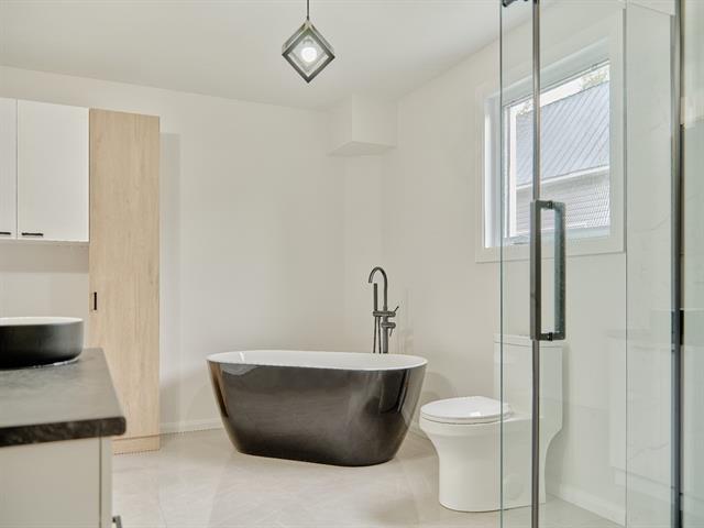 500 Rue Des Chalets Property Photo 11