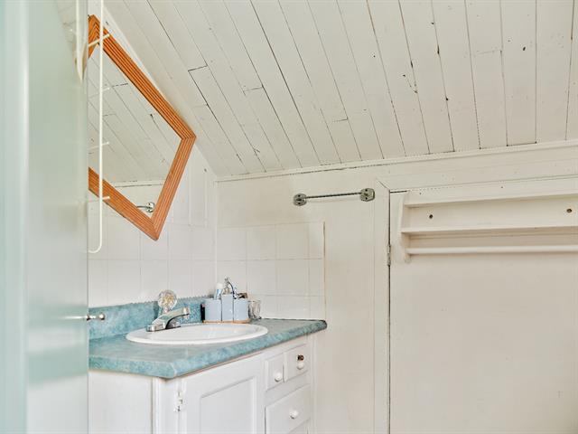 500 Rue Des Chalets Property Photo 19