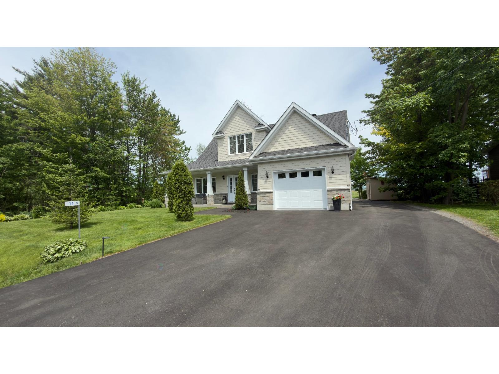 11 Rue Massie Property Photo 45