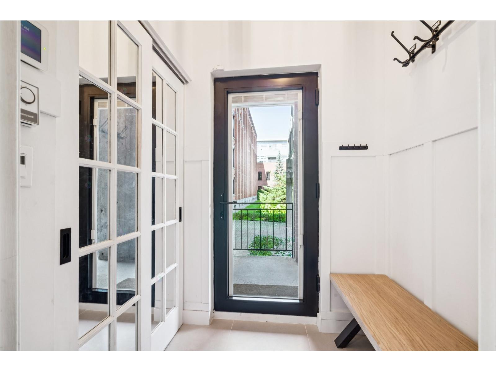 90 Rue Vinet, #111 Property Photo 7