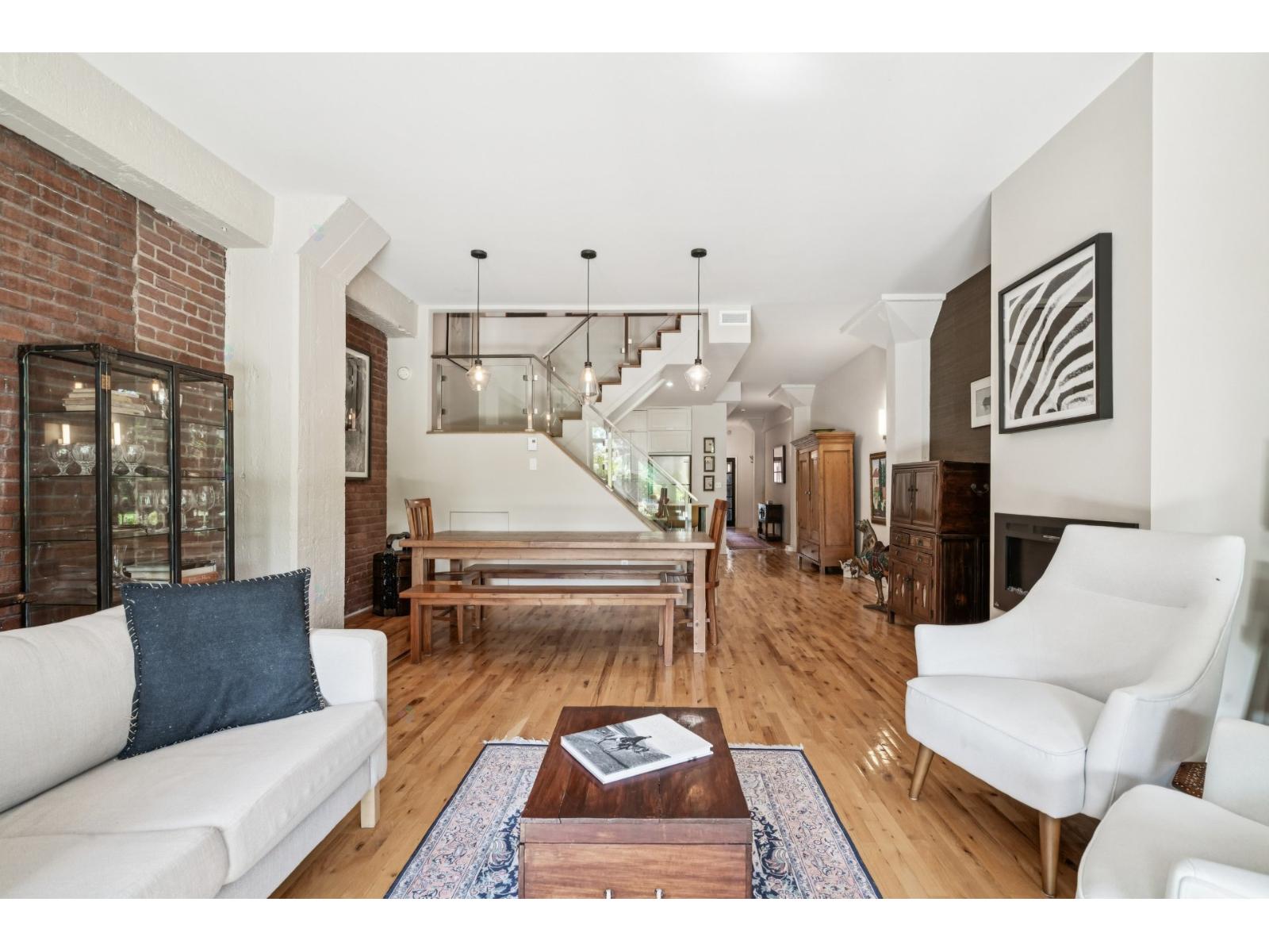 90 Rue Vinet, #111 Property Photo 13