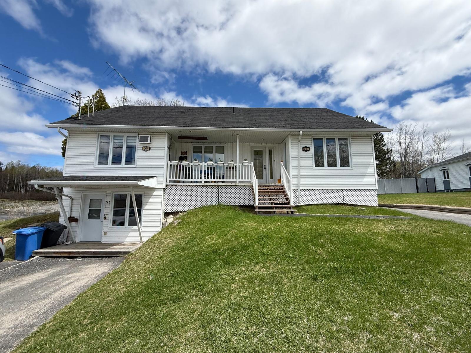 243-247 Rue De Honfleur Property Photo 1
