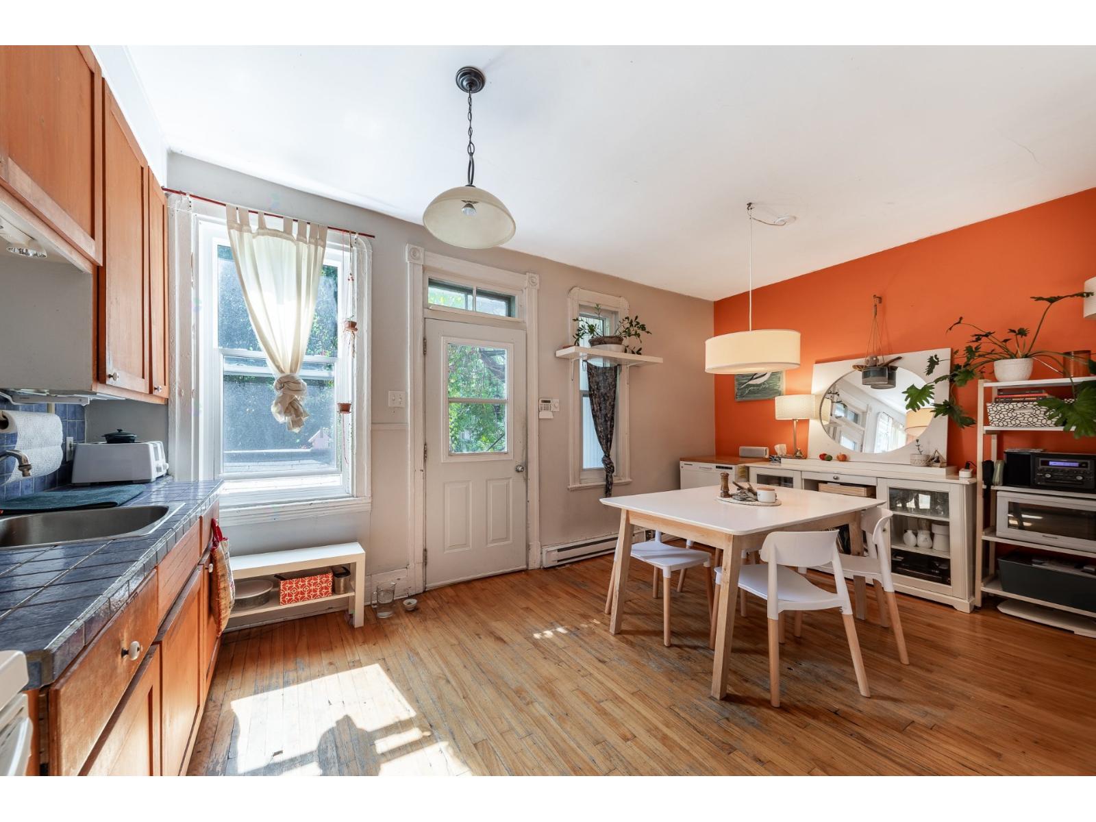 2168-2172 Rue Darling Property Photo 3