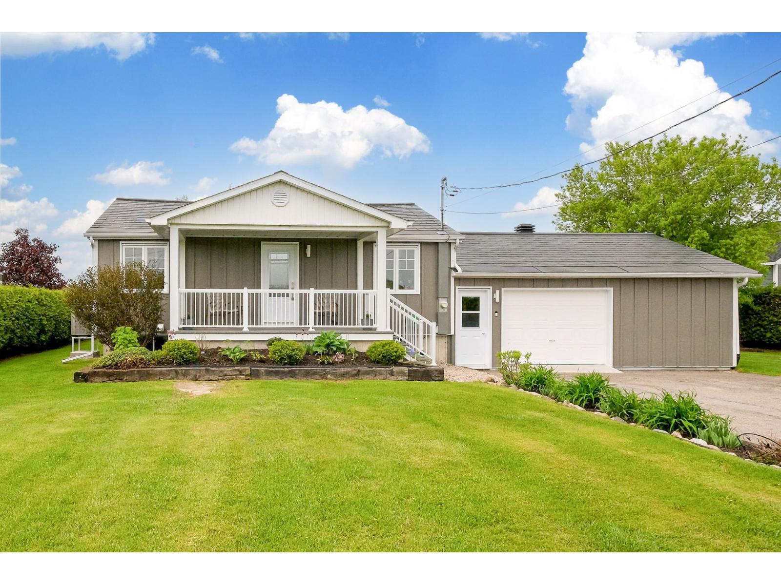 7216 Place Caza